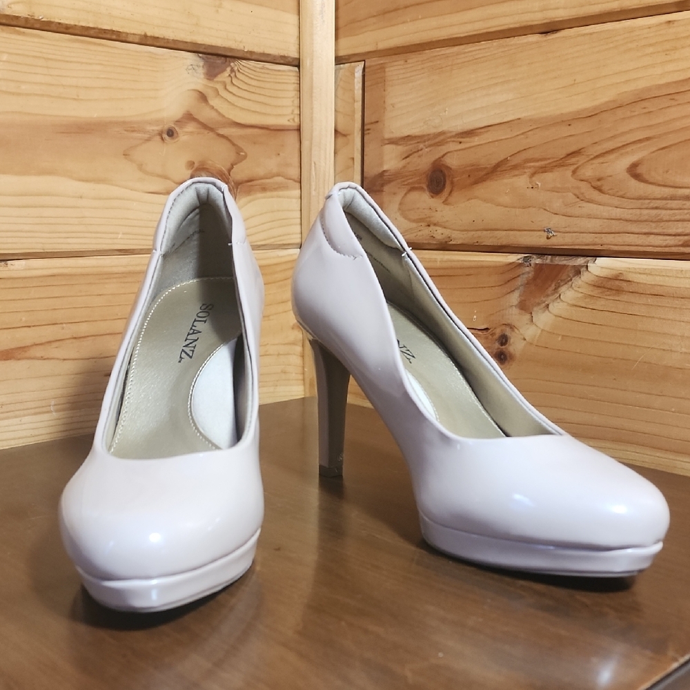 Stylish Beige Heels by Bandolino